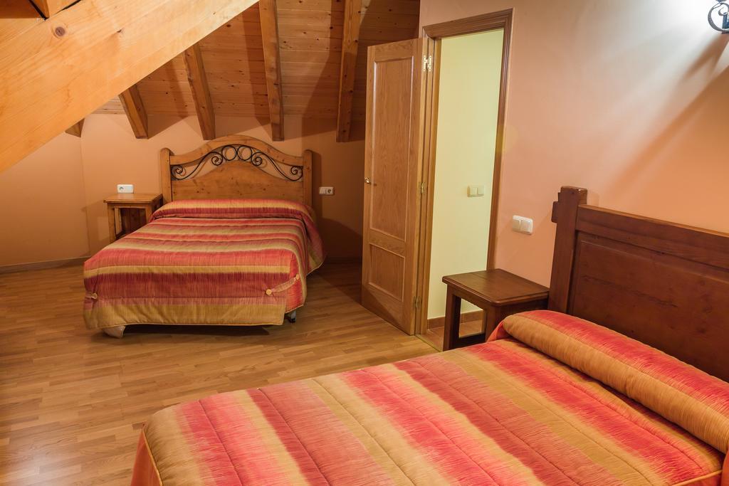 Apartment Casa Blas Gistaín Cameră foto