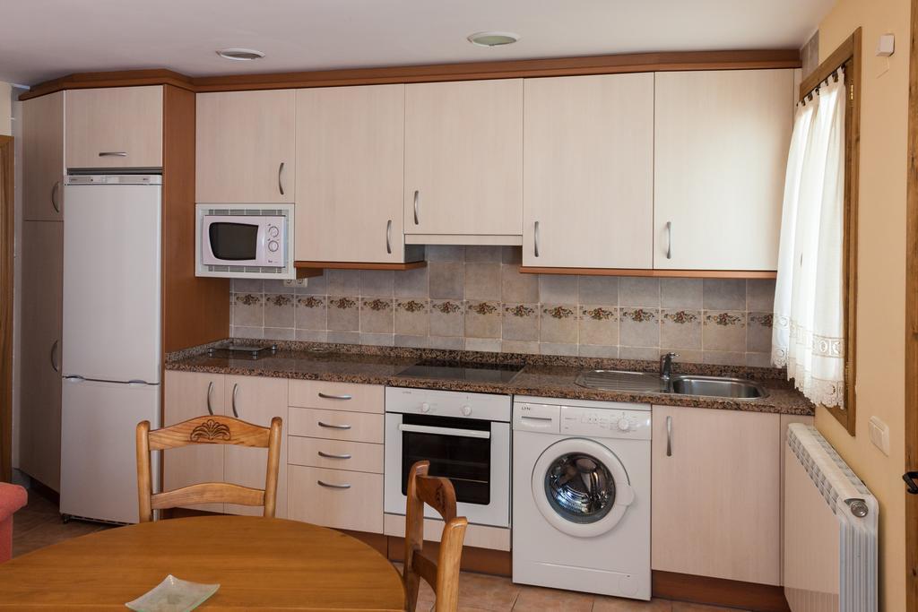 Apartment Casa Blas Gistaín Cameră foto